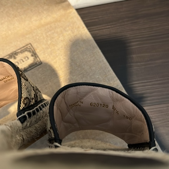 Gucci Women's GG Matelassé Canvas Espadrille Sandal - Size: 7.5 | IT 37.5 - Picture 13 of 16